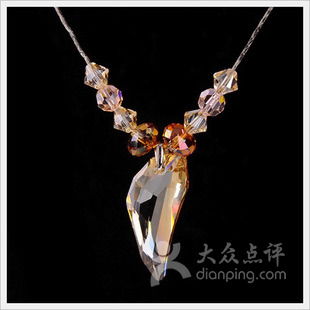 璀璨新光 探索飾品批發(fā)零售的璀璨世界，聚焦項(xiàng)鏈、細(xì)鏈與美發(fā)飾品